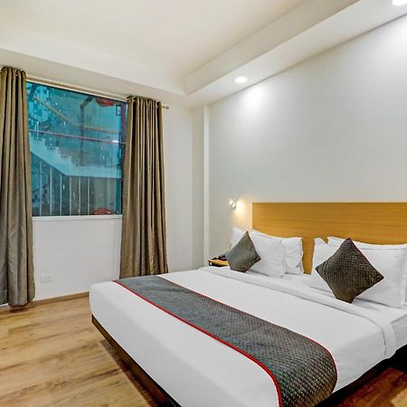 Townhouse Sector 30 Near Botanic Garden Of Indian Republic Hotel Noida Exterior photo
