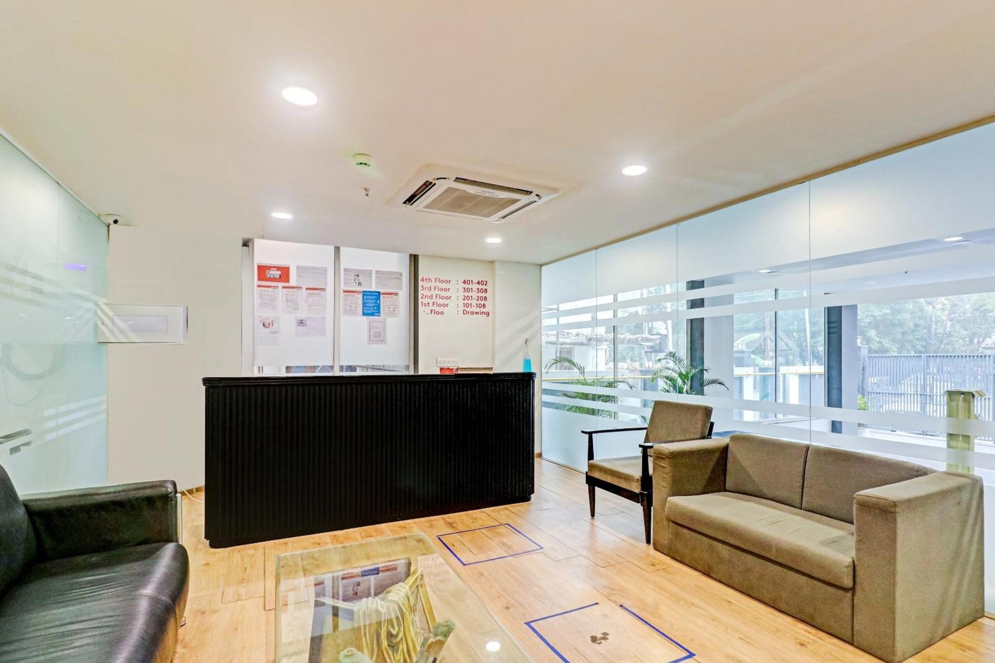 Townhouse Sector 30 Near Botanic Garden Of Indian Republic Hotel Noida Exterior photo