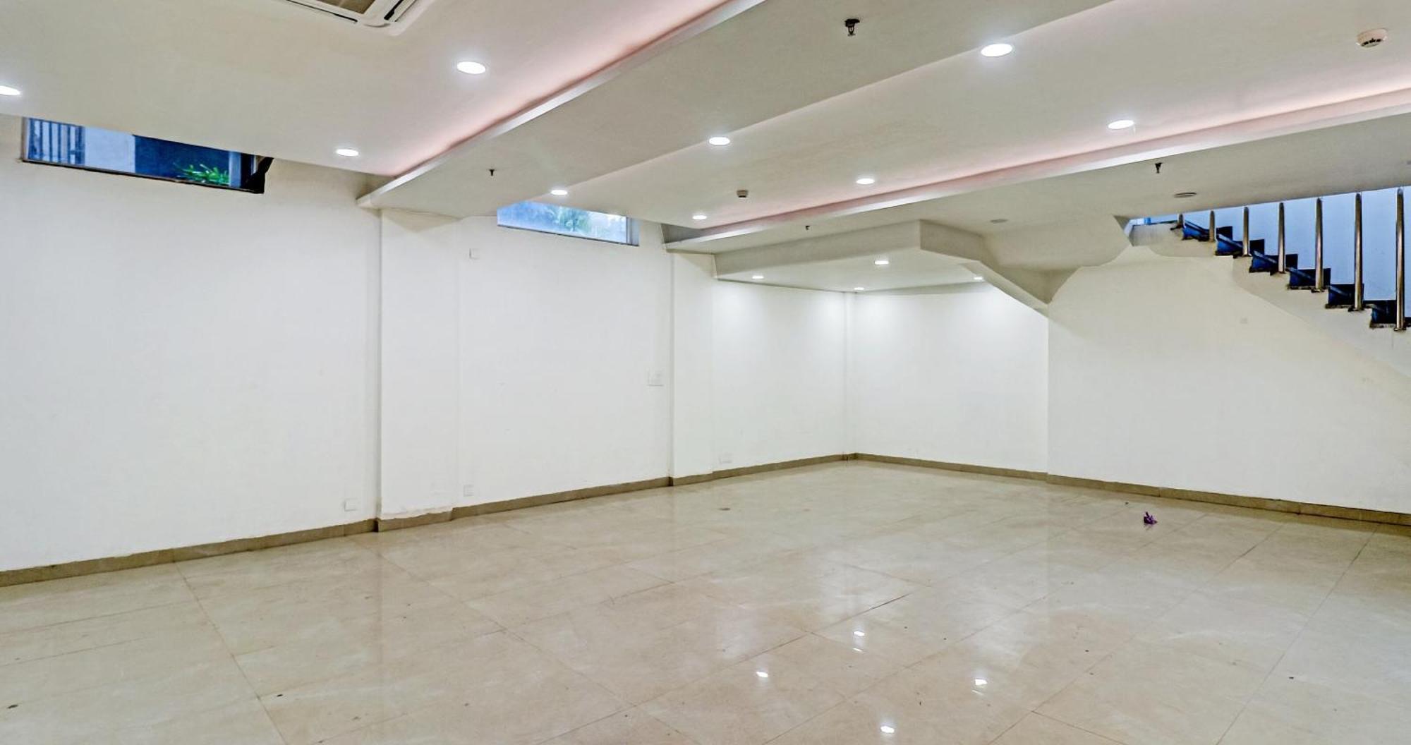 Townhouse Sector 30 Near Botanic Garden Of Indian Republic Hotel Noida Exterior photo